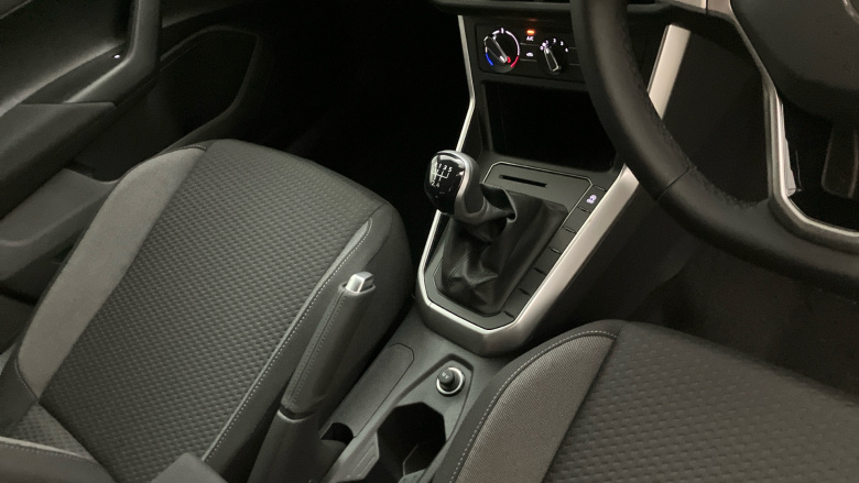 Volkswagen Polo 1.0 Life 5dr Petrol Hatchback